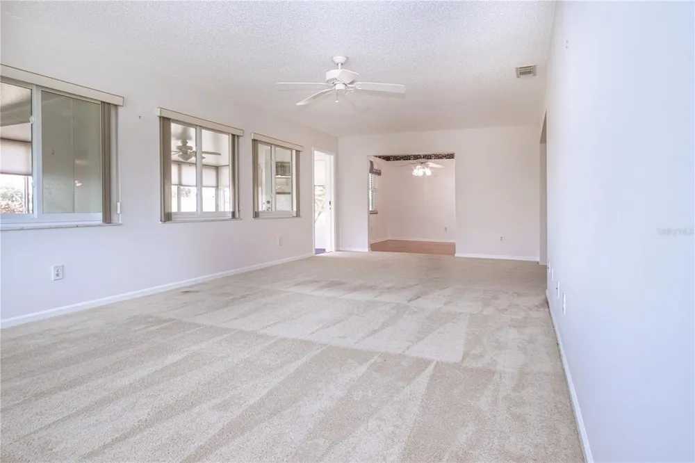 301 CRANSTON PLACE Sun City Center, FL 33573