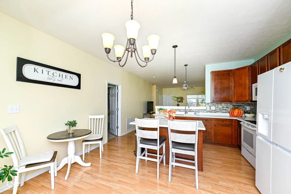 871 Maidstone Avenue Westfield, IN 46074