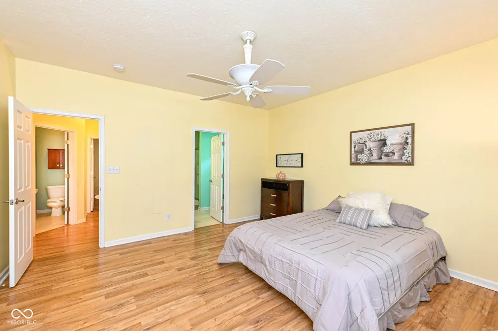 871 Maidstone Avenue Westfield, IN 46074