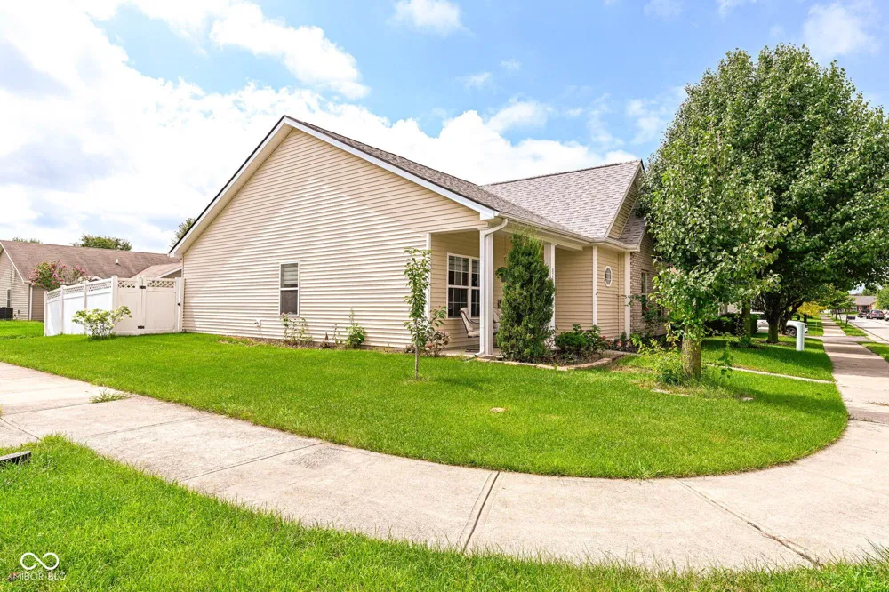 871 Maidstone Avenue Westfield, IN 46074