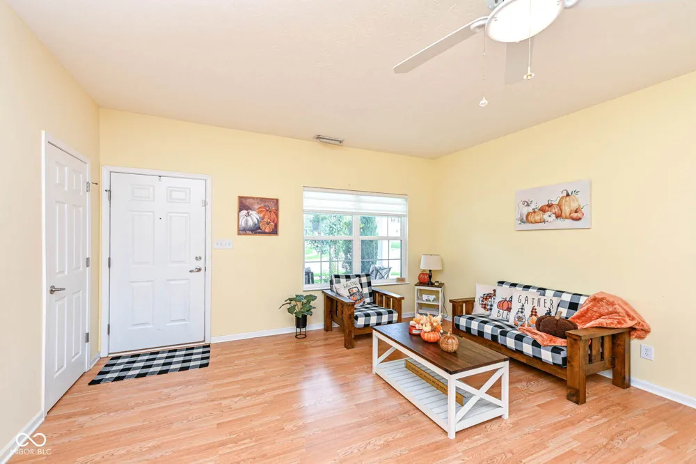 871 Maidstone Avenue Westfield, IN 46074