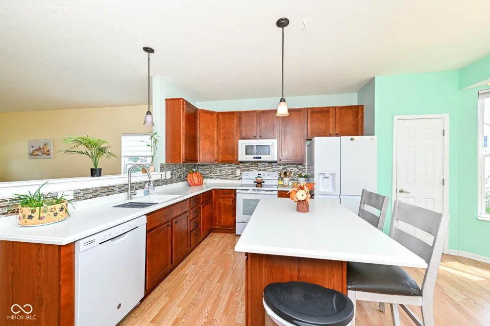 871 Maidstone Avenue Westfield, IN 46074