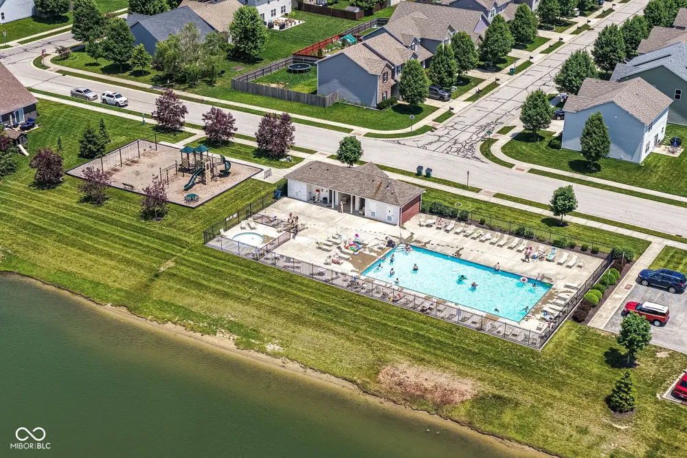 871 Maidstone Avenue Westfield, IN 46074