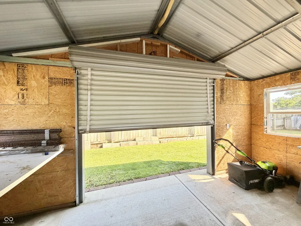 1026 Fox Trace Drive Anderson, IN 46013