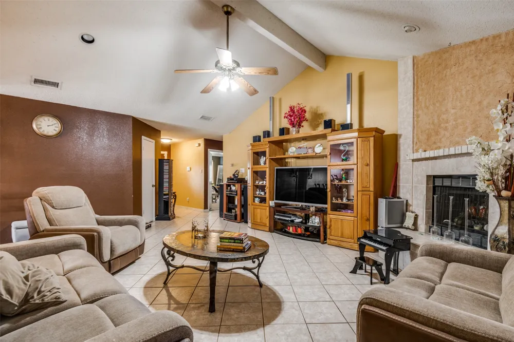 2613 Independence Drive Mesquite, TX 75150