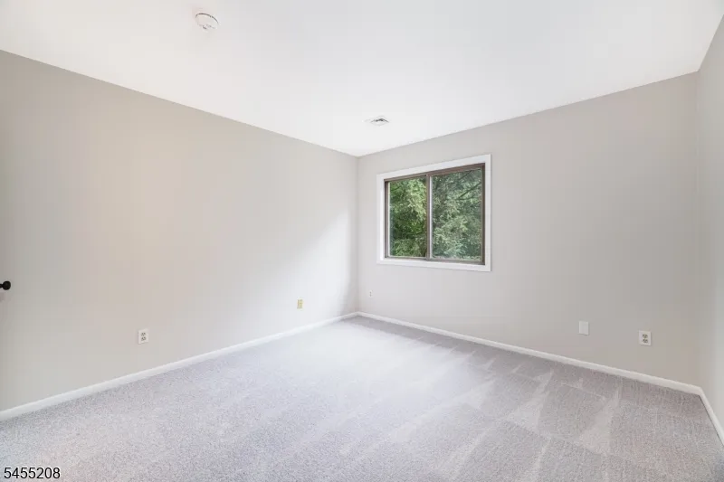 3 Point O Woods Ter 2 #2 Unit 2 Vernon, NJ 07462