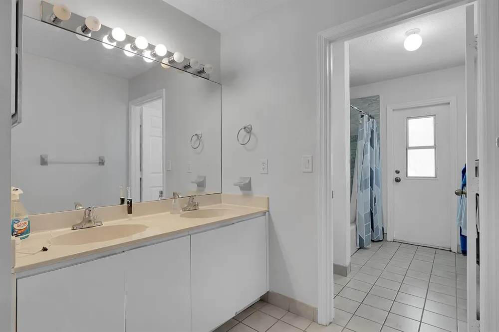 14544 Autumn Avenue Wellington, FL 33414