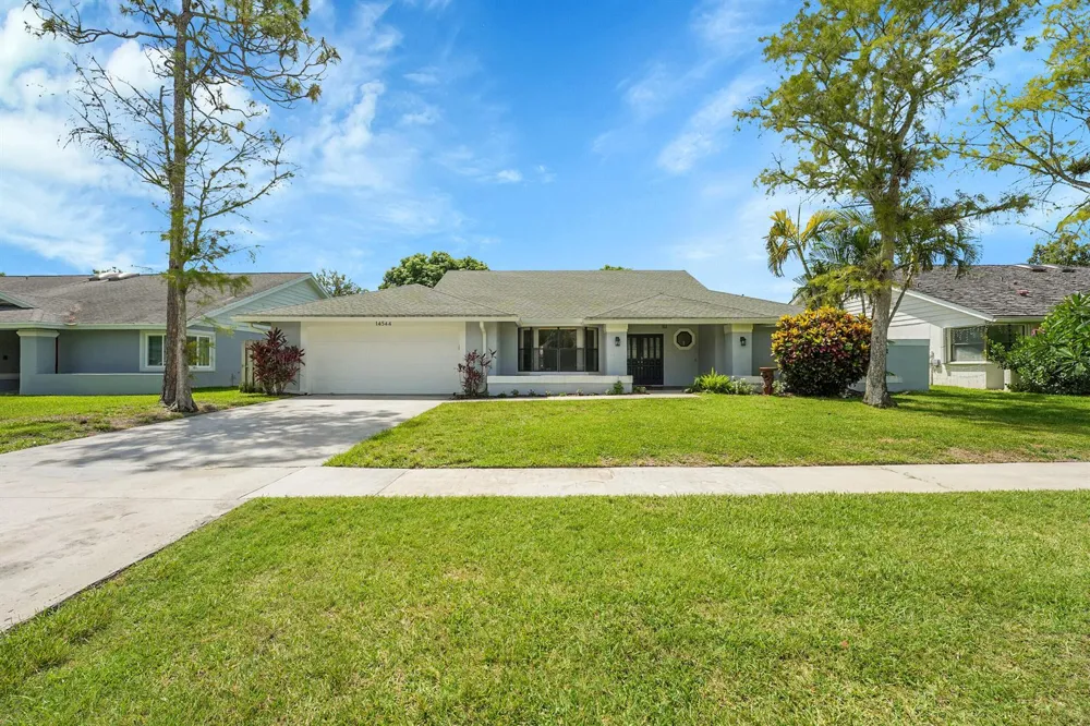 14544 Autumn Avenue Wellington, FL 33414