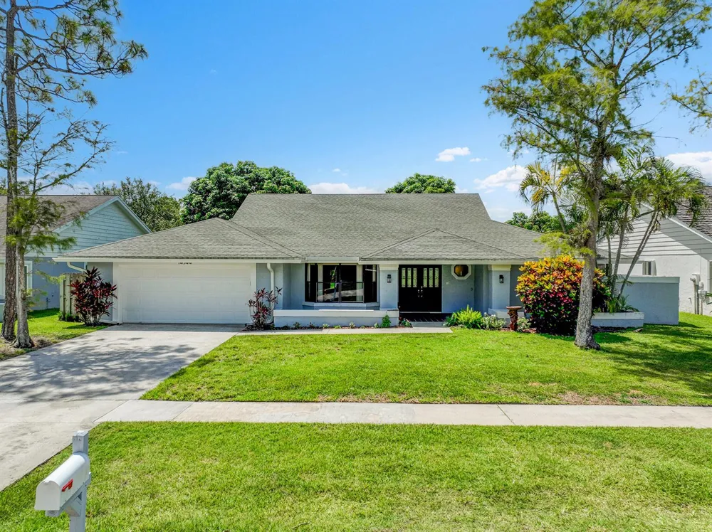 14544 Autumn Avenue Wellington, FL 33414