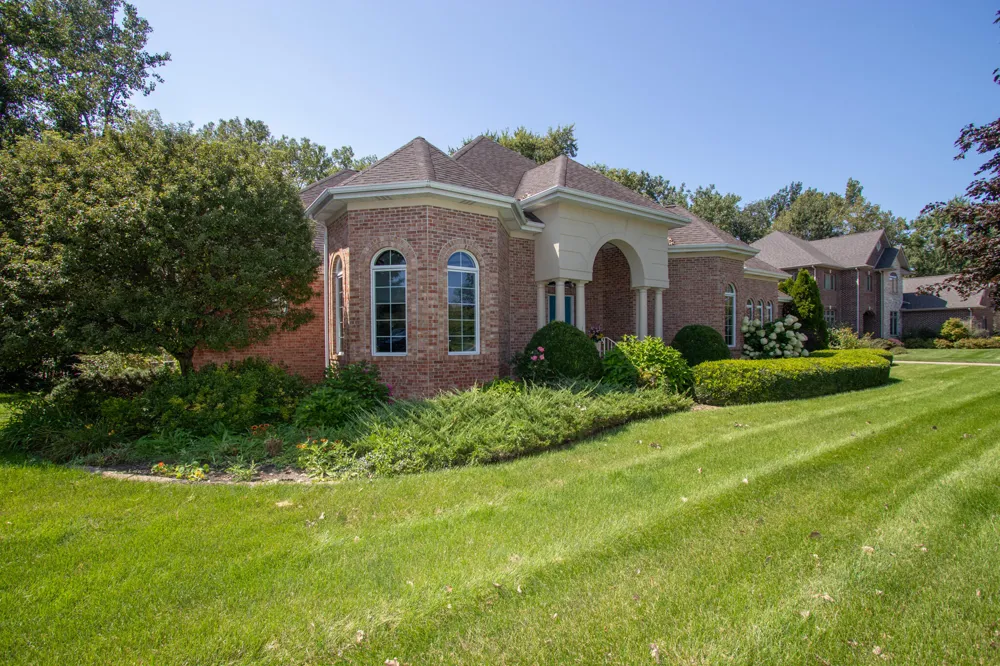 1910 Catkin Circle Chesterton, IN 46304