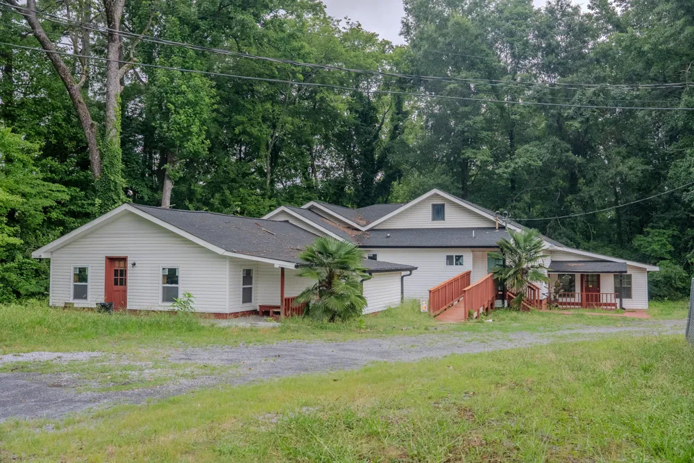 1422 Mineral Springs Road Dalton, GA 30720