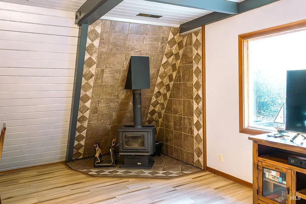 46151 Pacific Woods Road Gualala, CA 95445