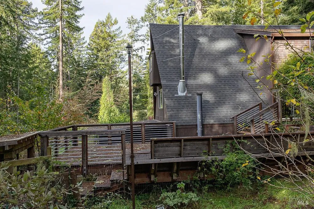 46151 Pacific Woods Road Gualala, CA 95445