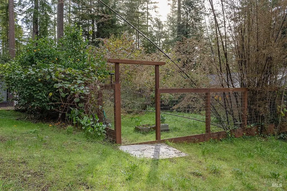 46151 Pacific Woods Road Gualala, CA 95445