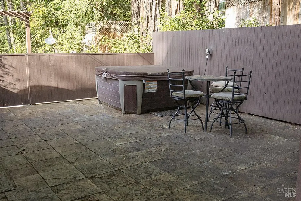 46151 Pacific Woods Road Gualala, CA 95445