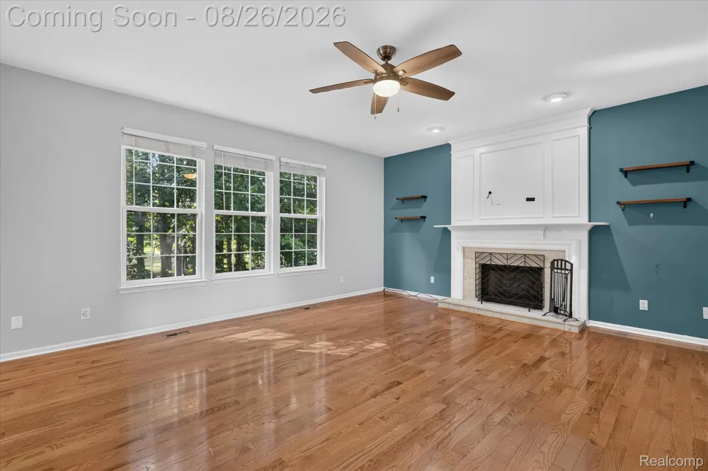 6350 Knob Hill Court Grand Blanc Charter Township, MI 48439