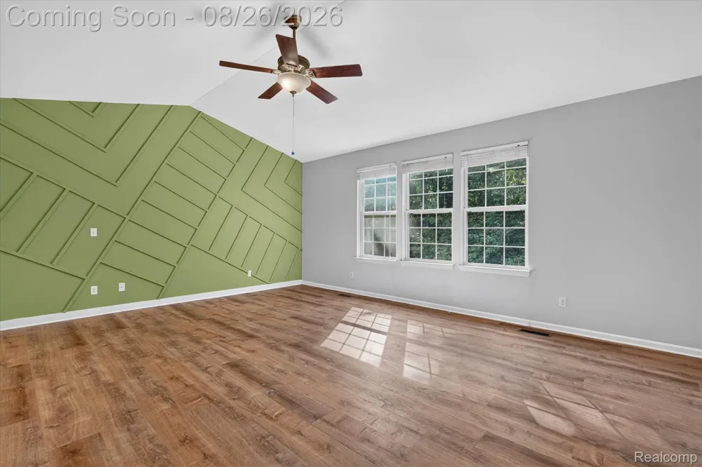 6350 Knob Hill Court Grand Blanc Charter Township, MI 48439