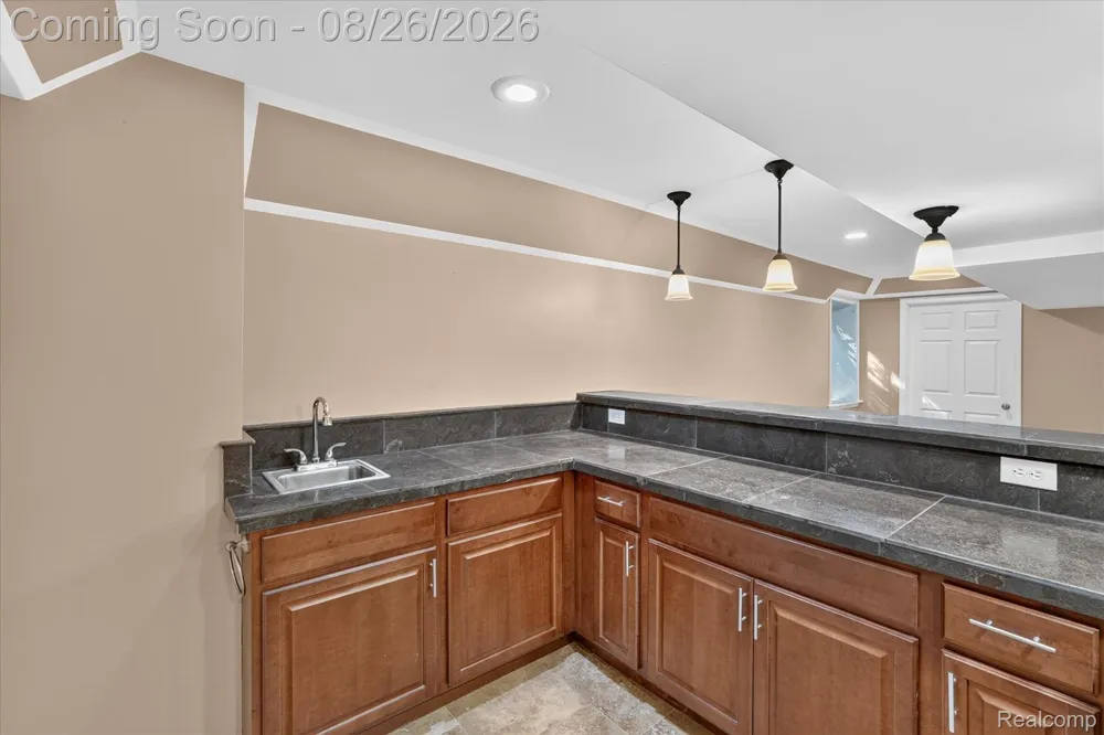 6350 Knob Hill Court Grand Blanc Charter Township, MI 48439