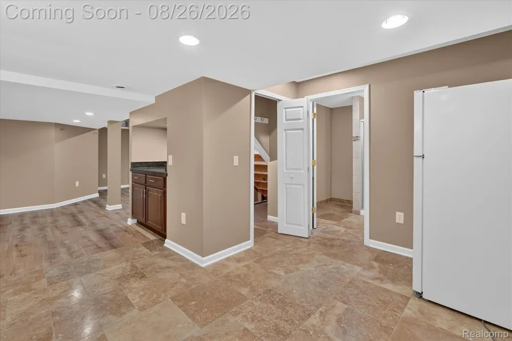 6350 Knob Hill Court Grand Blanc Charter Township, MI 48439
