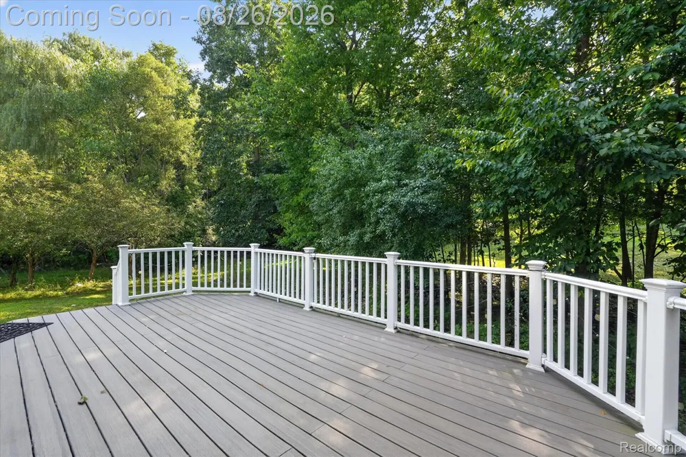 6350 Knob Hill Court Grand Blanc Charter Township, MI 48439