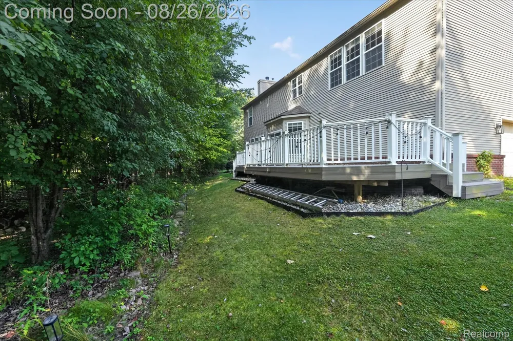 6350 Knob Hill Court Grand Blanc Charter Township, MI 48439