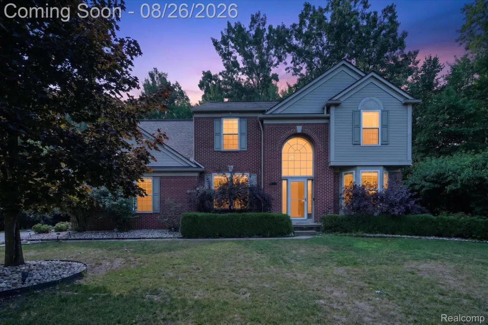 6350 Knob Hill Court Grand Blanc Charter Township, MI 48439