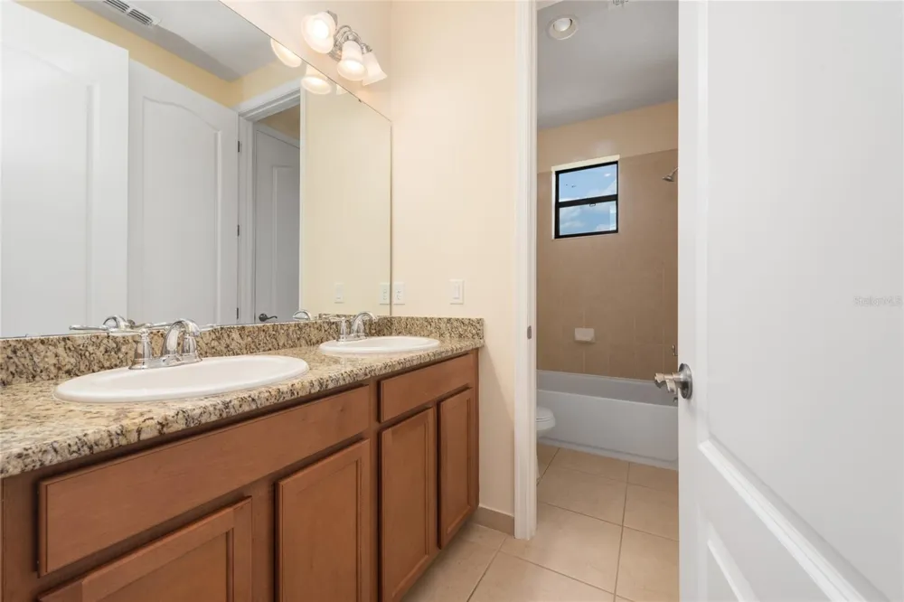 8443 KELSALL DRIVE Orlando, FL 32832
