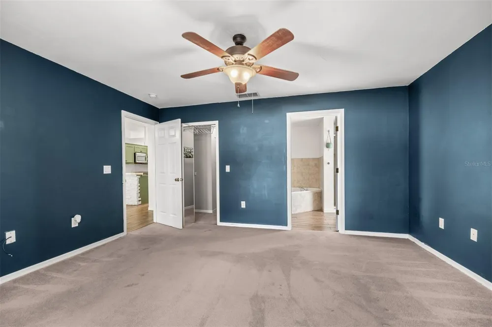 1031 E WALTS AVENUE Deland, FL 32724