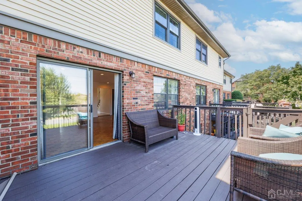 104 Maple Hill Drive Woodbridge Proper, NJ 07095