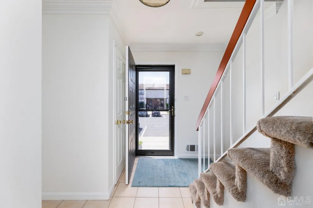104 Maple Hill Drive Woodbridge Proper, NJ 07095