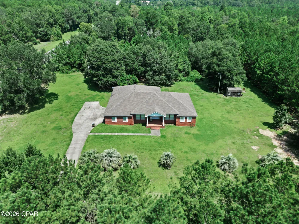15 Alpine Heights Road Quincy, FL 32352