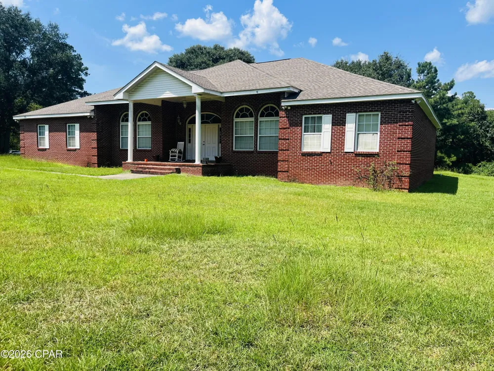 15 Alpine Heights Road Quincy, FL 32352