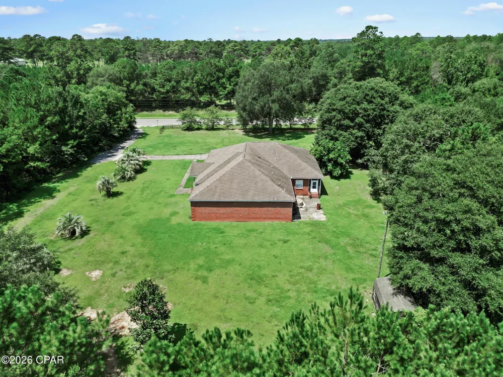15 Alpine Heights Road Quincy, FL 32352