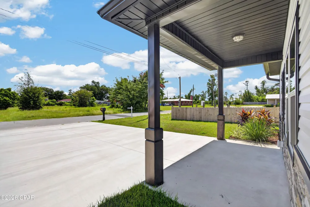 927 Spring Avenue Panama City, FL 32401