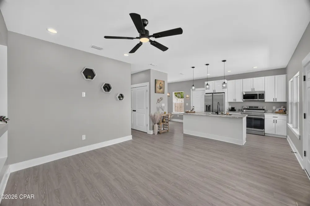 927 Spring Avenue Panama City, FL 32401