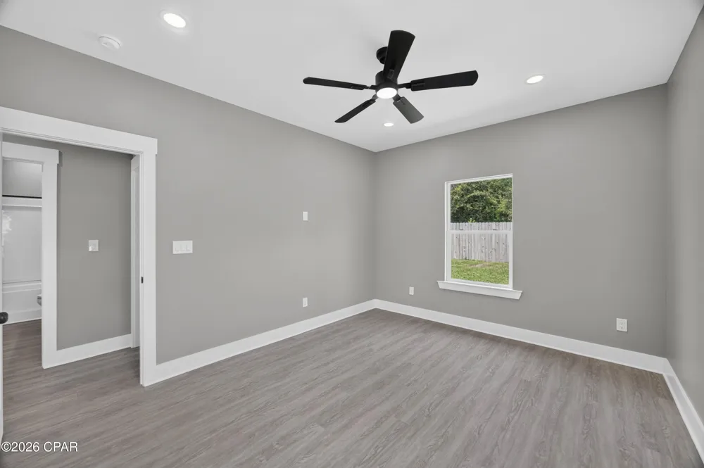 927 Spring Avenue Panama City, FL 32401