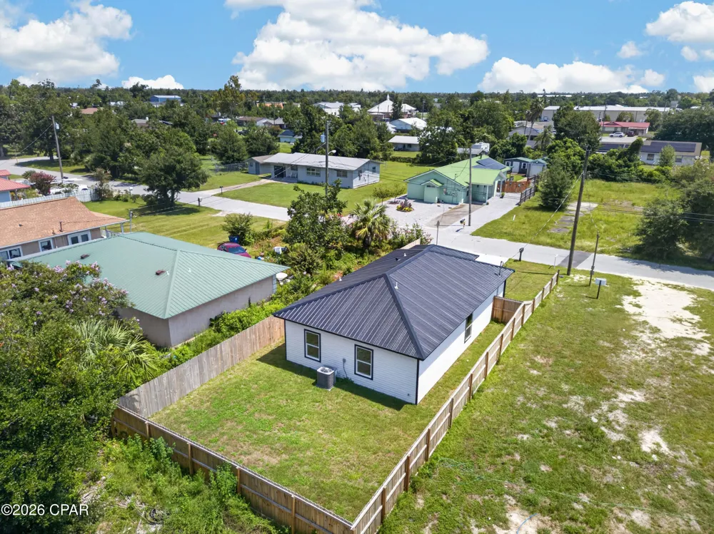 927 Spring Avenue Panama City, FL 32401