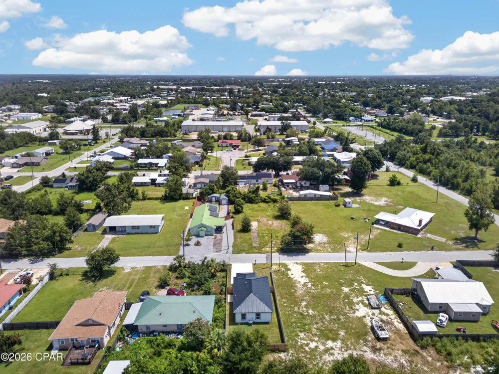 927 Spring Avenue Panama City, FL 32401