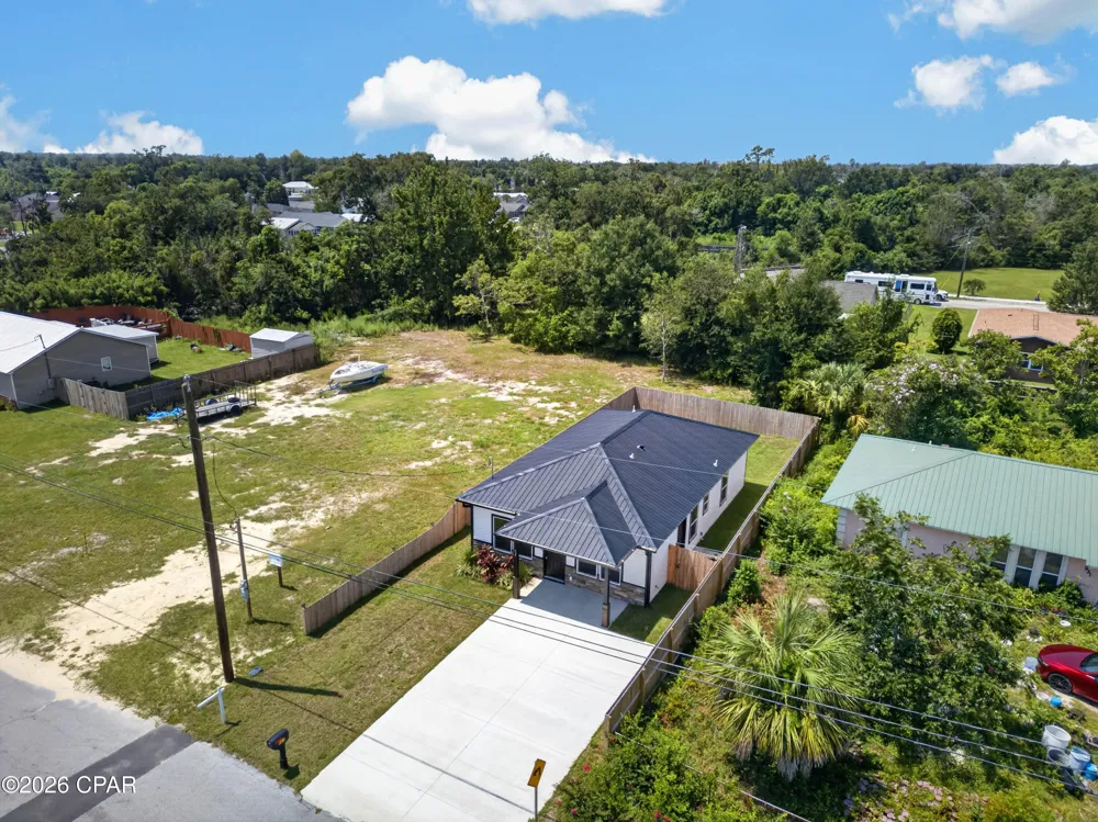 927 Spring Avenue Panama City, FL 32401