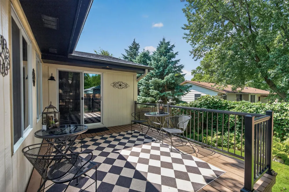 517 5 1/2 STREET NW Elk River, MN 55330