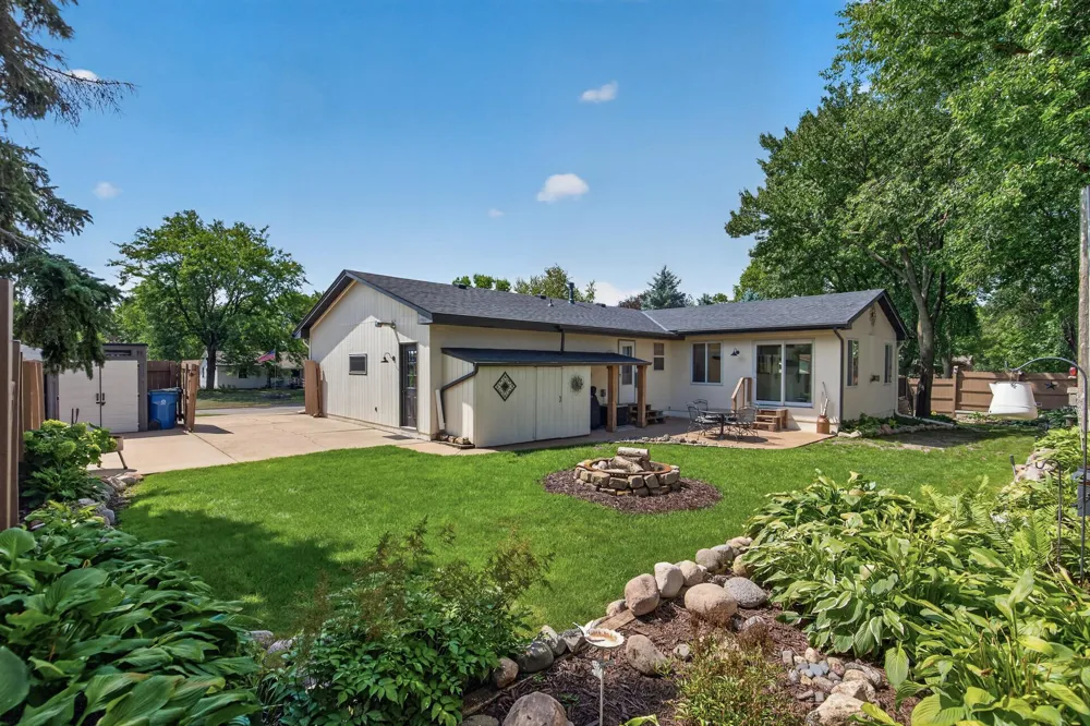 517 5 1/2 STREET NW Elk River, MN 55330