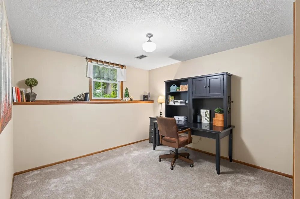 517 5 1/2 STREET NW Elk River, MN 55330