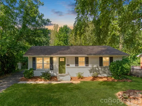3032 Edsel Place