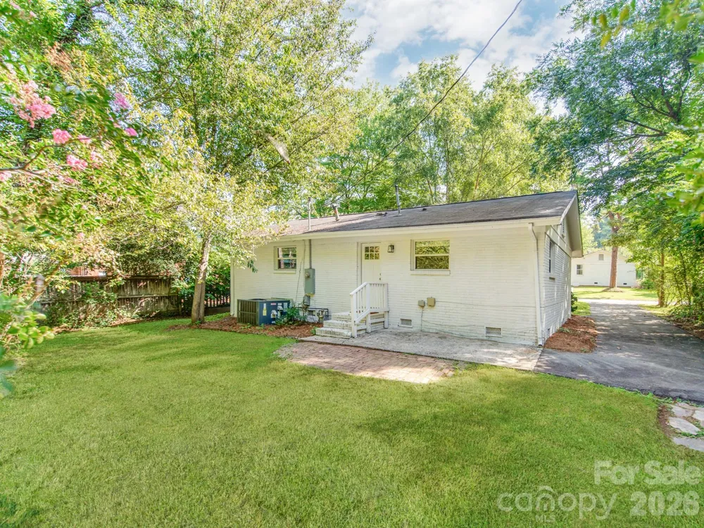 3032 Edsel Place Charlotte, NC 28205