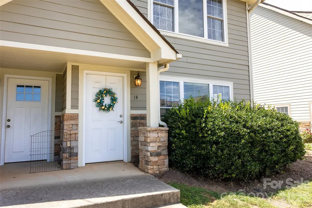 14 Rotunda Circle Asheville, NC 28806