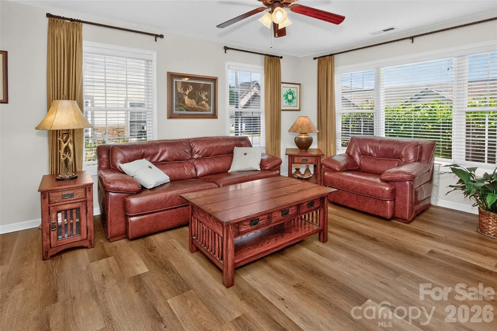 14 Rotunda Circle Asheville, NC 28806