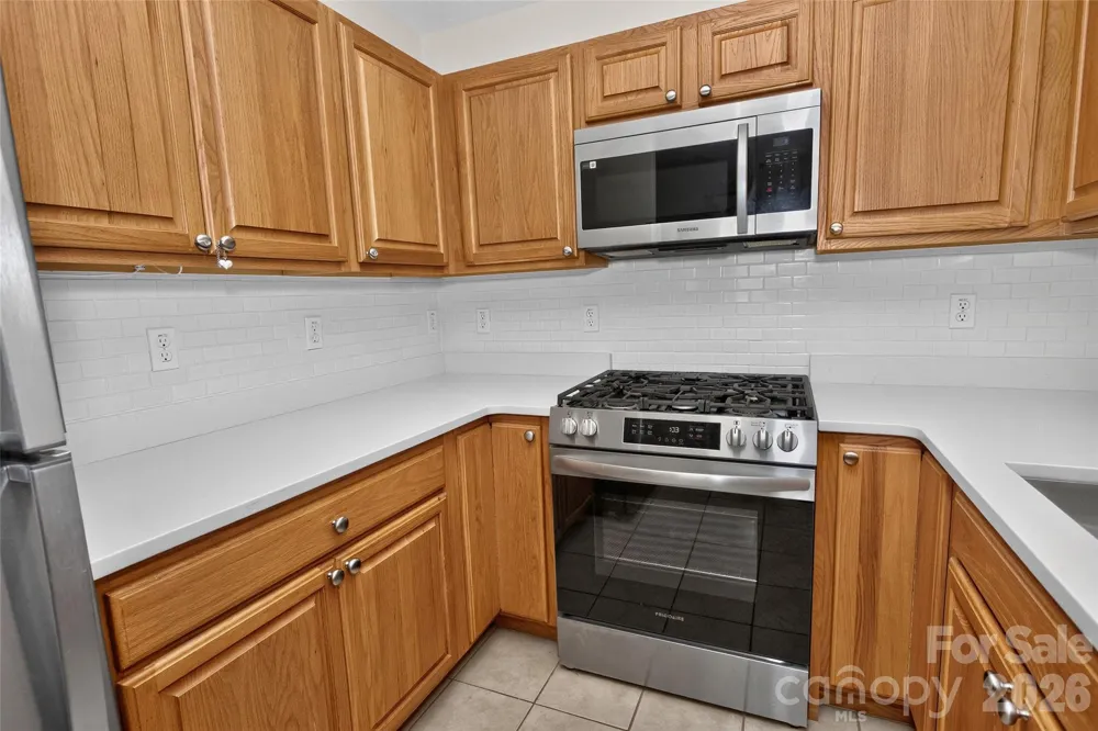 14 Rotunda Circle Asheville, NC 28806