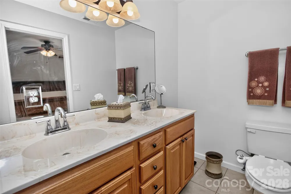 14 Rotunda Circle Asheville, NC 28806
