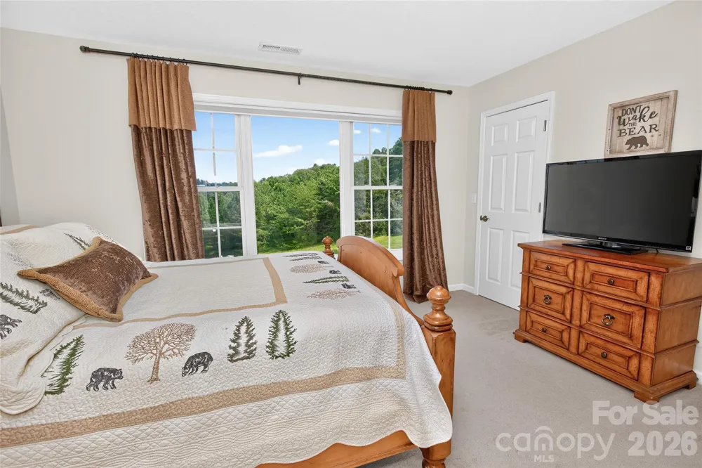 14 Rotunda Circle Asheville, NC 28806
