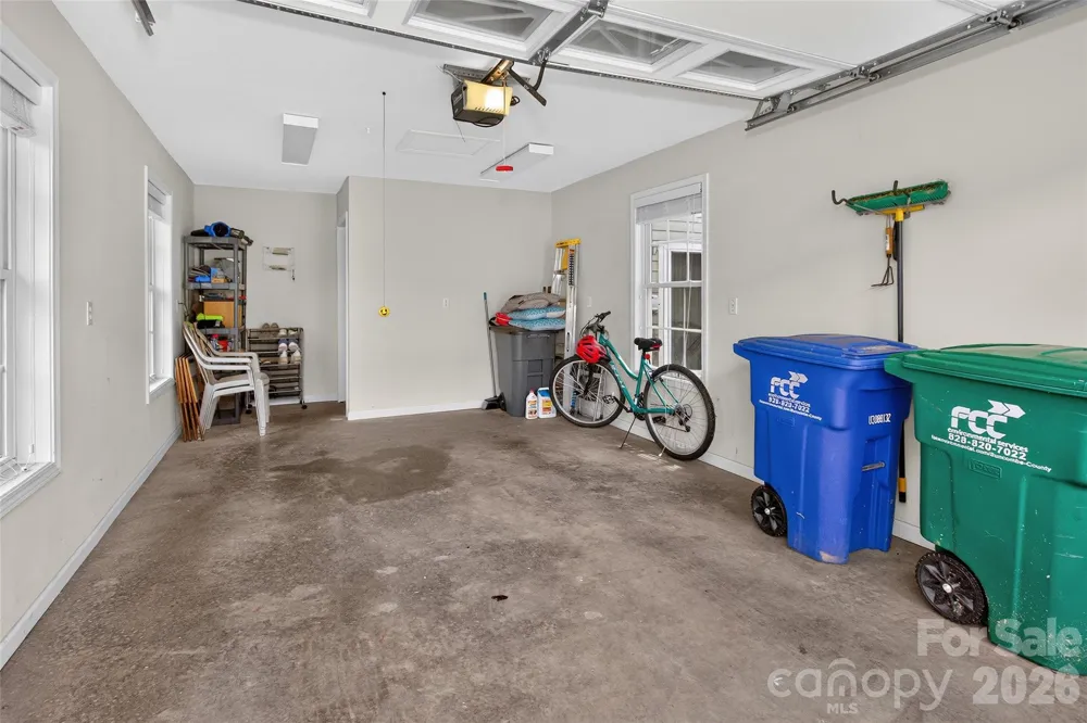 14 Rotunda Circle Asheville, NC 28806
